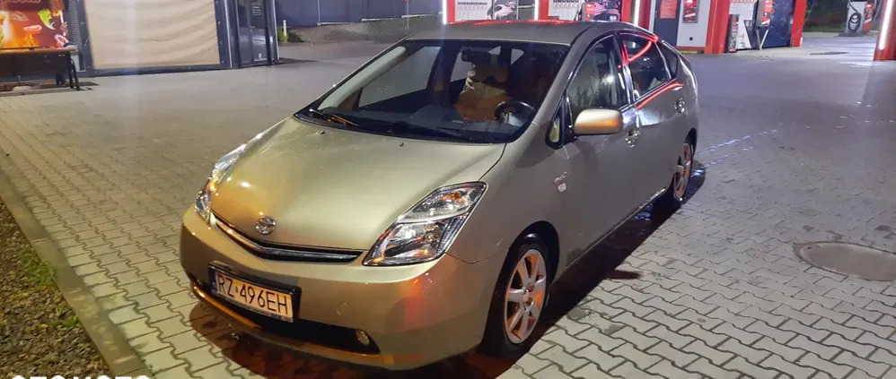 samochody osobowe Toyota Prius cena 38500 przebieg: 87000, rok produkcji 2008 z Rzeszów